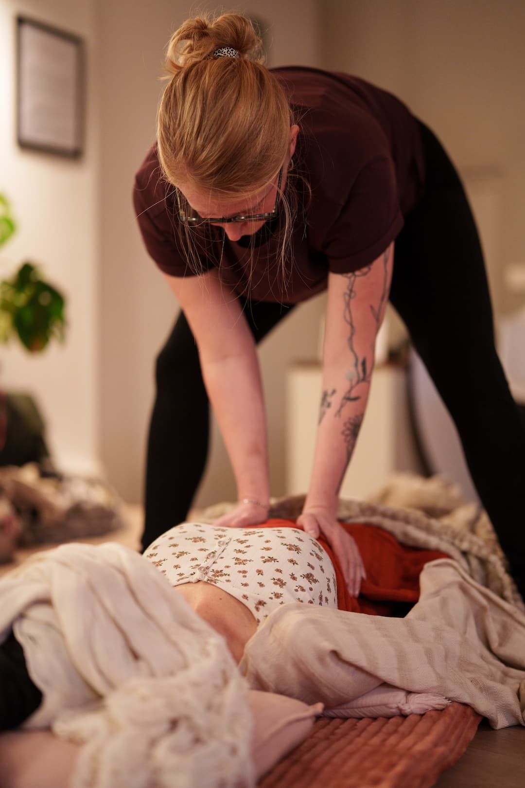 lou-sonsino-photographe-justine-la-joyeuse-marguerite-doula-a-lille_02